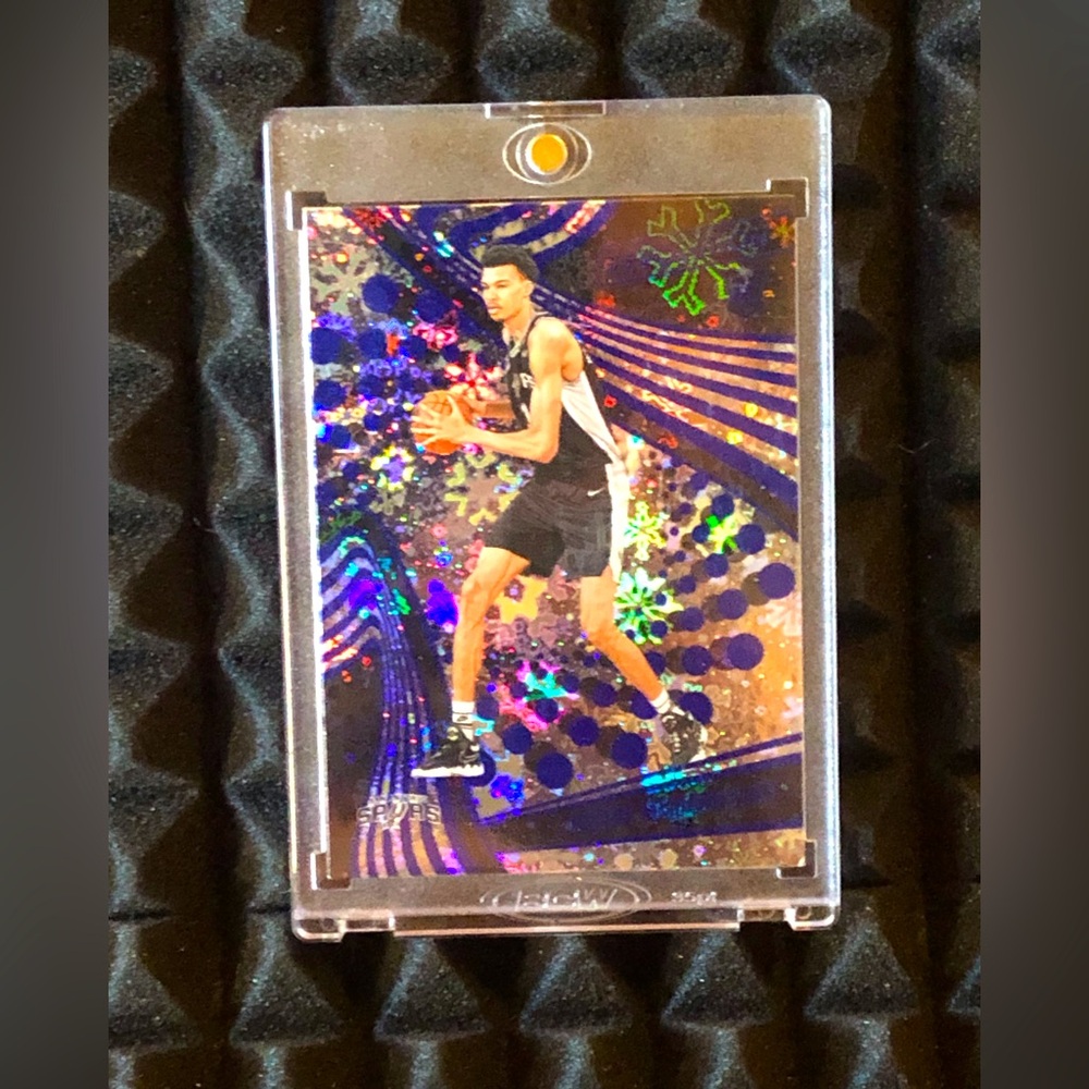 Victor Wembanyama 2024 Panini Revolution Rookie Card-Snowflake SP RC-Spurs